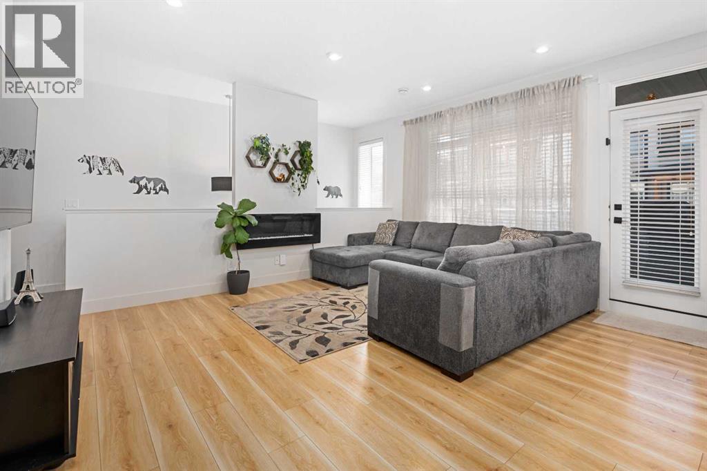 153 Savanna Walk Ne, Calgary, Alberta  T3J 0Y3 - Photo 6 - A2251747