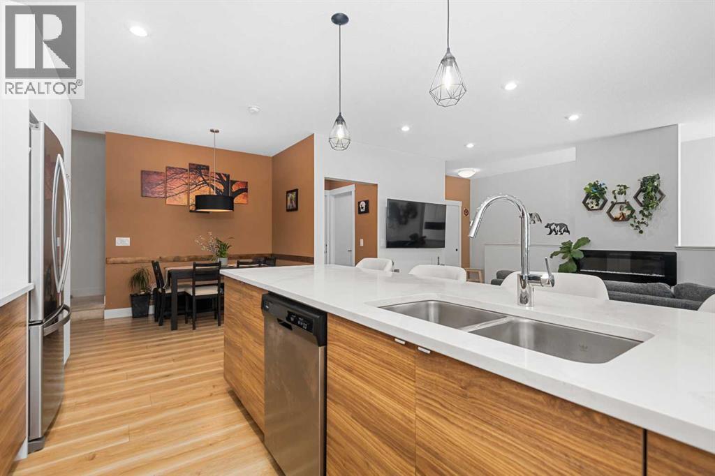 153 Savanna Walk Ne, Calgary, Alberta  T3J 0Y3 - Photo 12 - A2251747