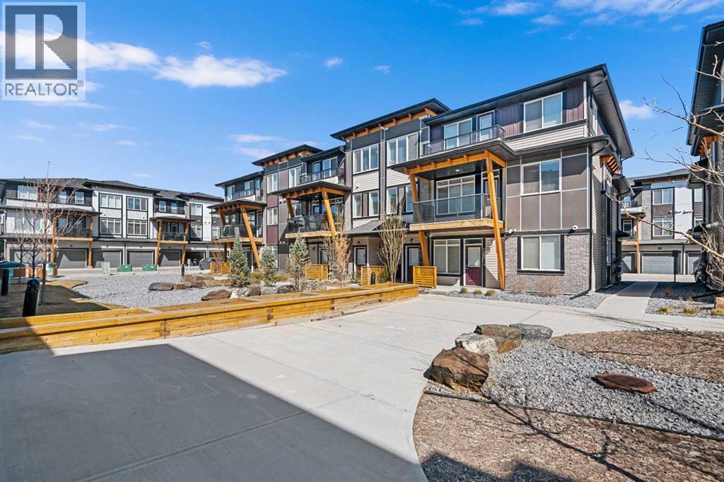 153 Savanna Walk Ne, Calgary, Alberta  T3J 0Y3 - Photo 3 - A2251747