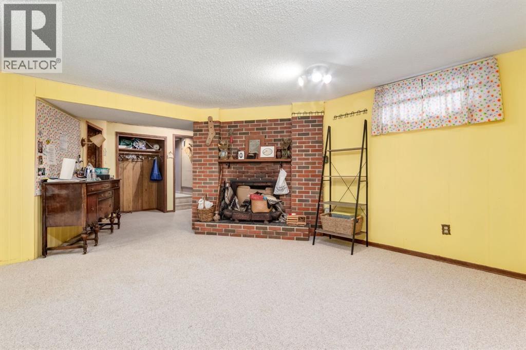 274 Carragana Crescent Nw, Calgary, Alberta  T2L 1B1 - Photo 22 - A2256316