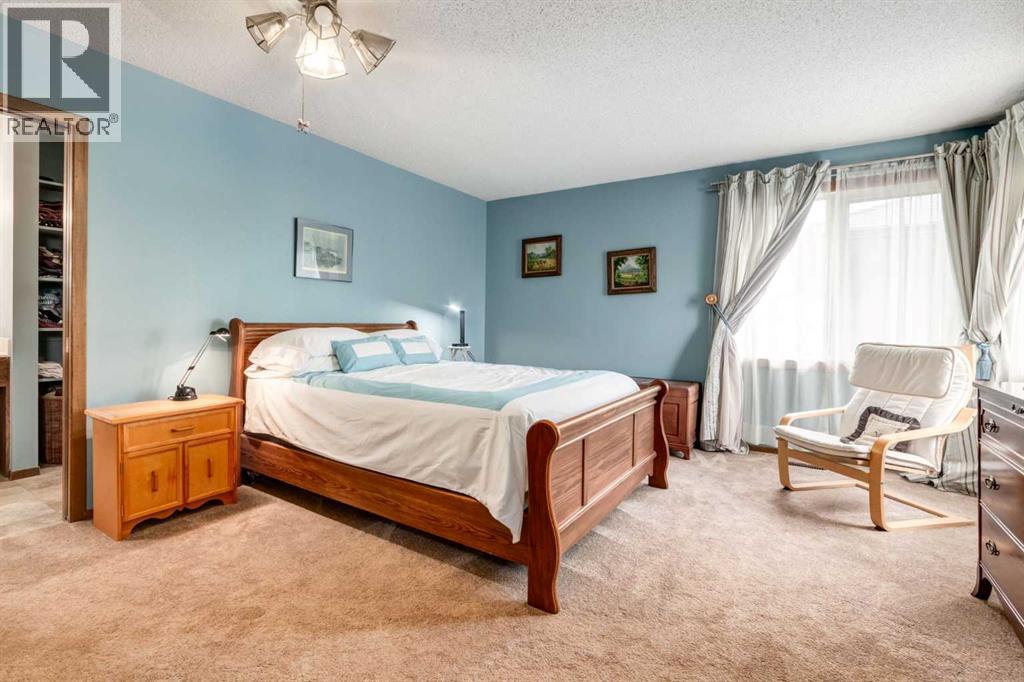 274 Carragana Crescent Nw, Calgary, Alberta  T2L 1B1 - Photo 13 - A2256316