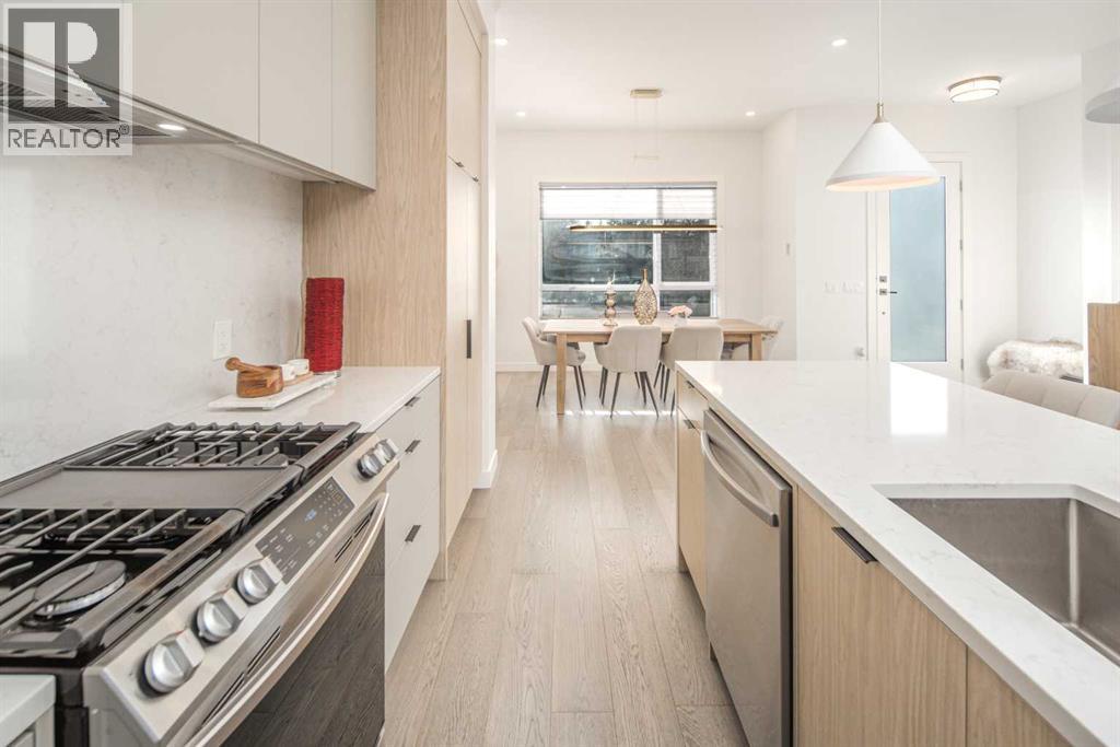 2409b Richmond Road Sw, Calgary, Alberta  T2T 5E5 - Photo 14 - A2266633