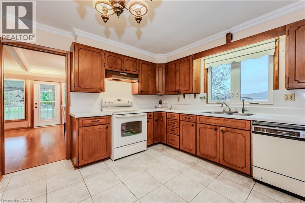 186 Napier Street, Mitchell, Ontario  N0K 1N0 - Photo 14 - 40727126