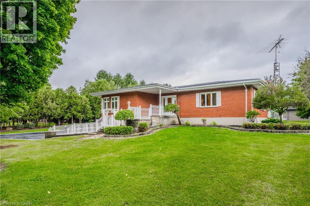 186 Napier Street, Mitchell, Ontario  N0K 1N0 - Photo 3 - 40727126