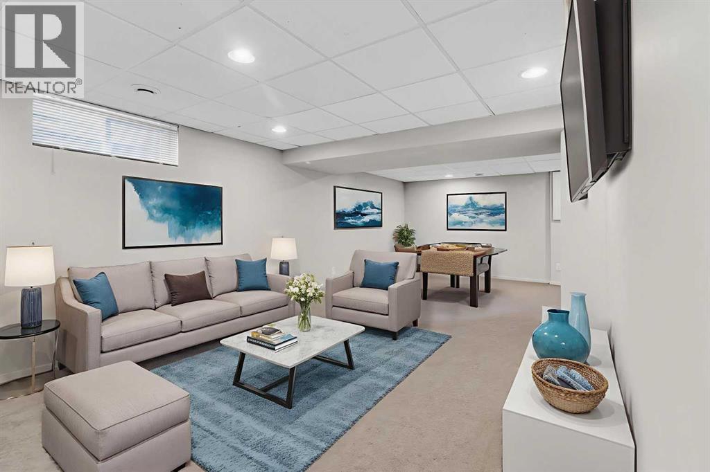 968 Bracewood Rise Sw, Calgary, Alberta  T2W 3C9 - Photo 18 - A2268511