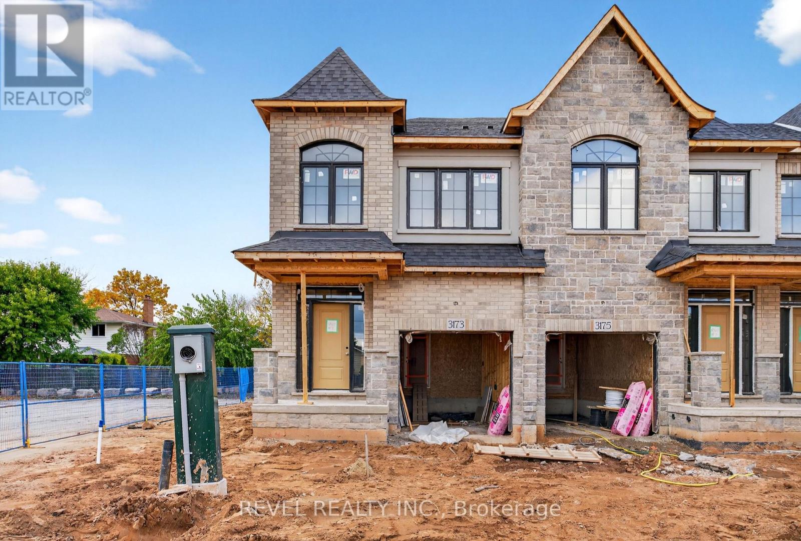 1 - 600 MAPLEHILL DRIVE, Burlington, Ontario