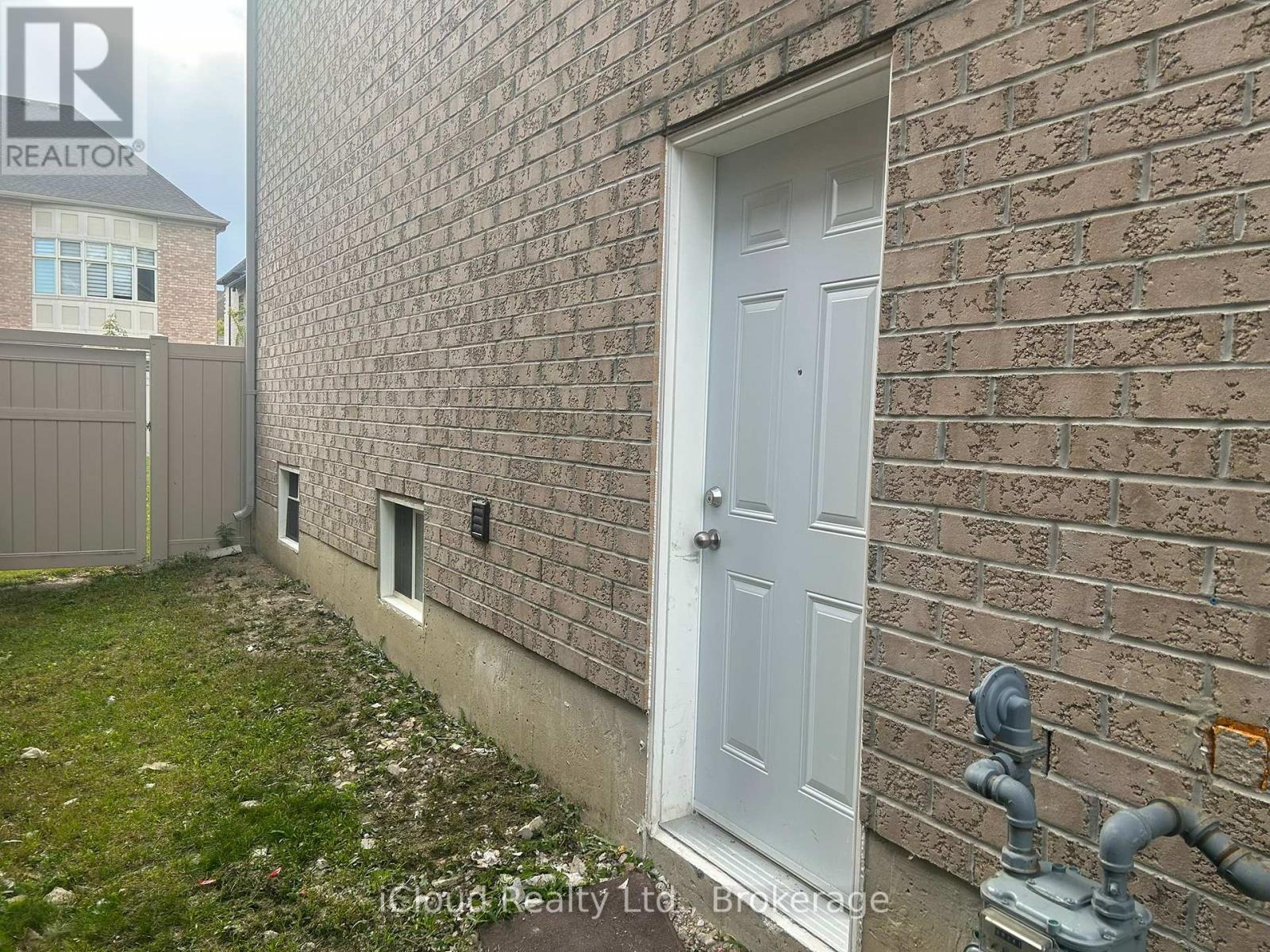 Basement - 63 Beacon Hill Drive, Brampton, Ontario L6X 1H7 - Photo 16 - W12477442