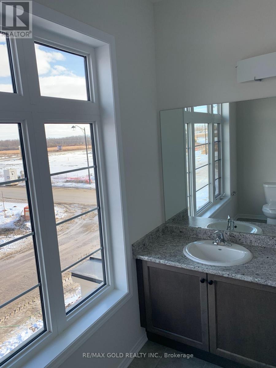 32 Oaktree Drive, Haldimand, Ontario  N3W 0E6 - Photo 32 - X12502692