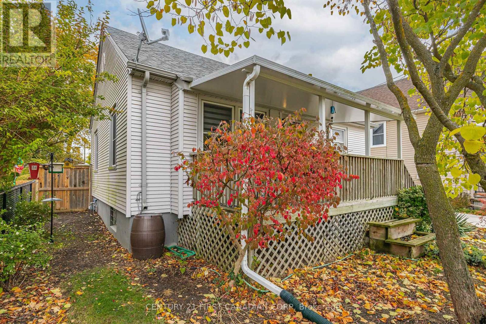 62 Linwood Street, London East, Ontario  N5Y 1W2 - Photo 3 - X12503724