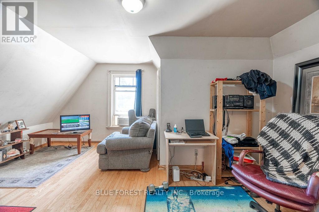 42 Terrace Street, London South, Ontario  N5Z 2X4 - Photo 18 - X12503730