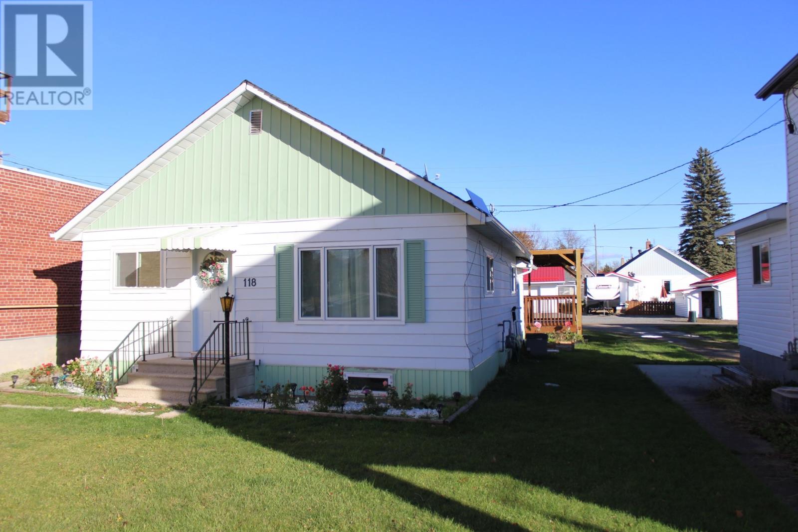 118 Fourth St, Rainy River, Ontario P0W 1L0 - Photo 1 - TB253385