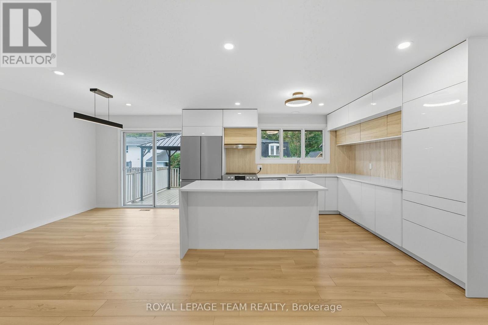 1856 Playfair Drive, Ottawa, Ontario  K1H 5S1 - Photo 13 - X12503644