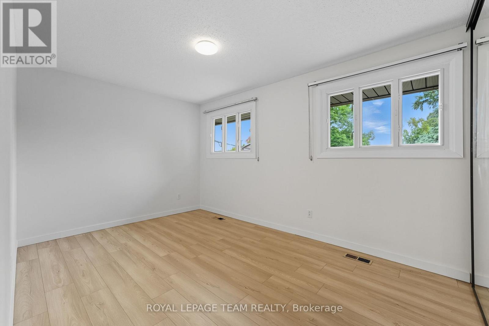 1856 Playfair Drive, Ottawa, Ontario  K1H 5S1 - Photo 26 - X12503644