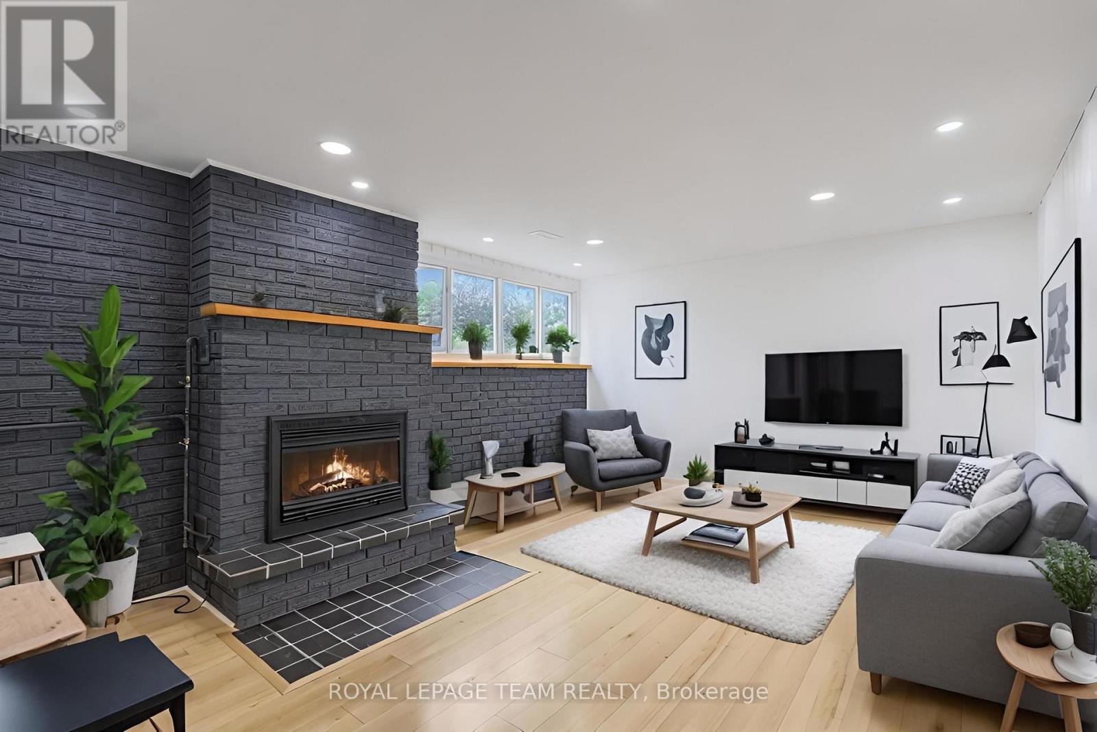 1856 Playfair Drive, Ottawa, Ontario  K1H 5S1 - Photo 35 - X12503644