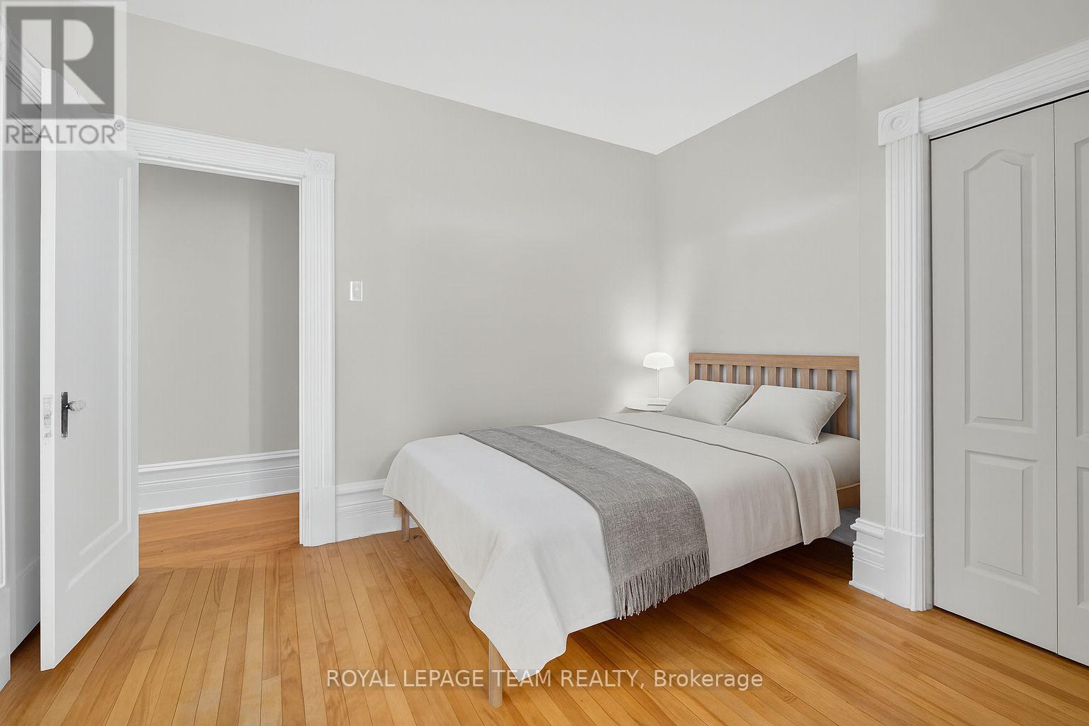 260 Somerset Street W, Ottawa, Ontario  K2P 0J6 - Photo 17 - X12503684