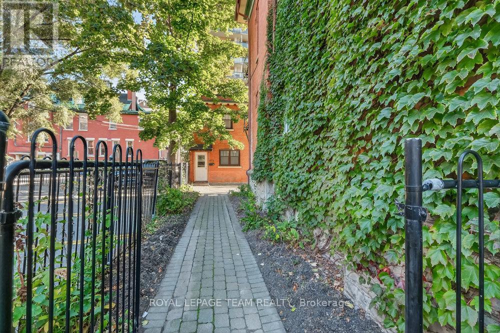 260 Somerset Street W, Ottawa, Ontario  K2P 0J6 - Photo 35 - X12503684