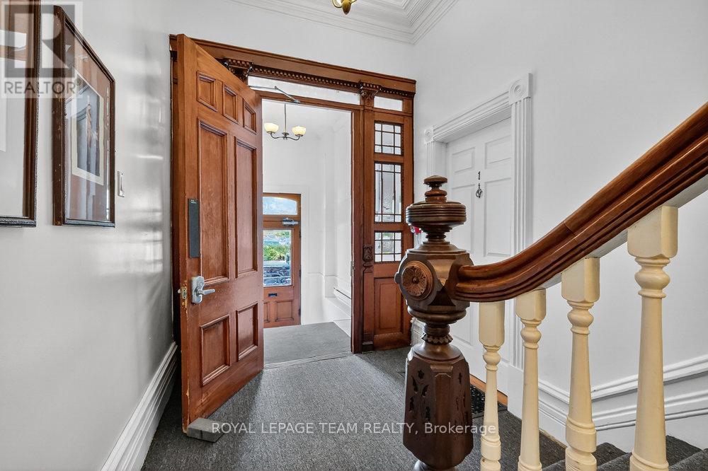 260 Somerset Street W, Ottawa, Ontario  K2P 0J6 - Photo 6 - X12503684