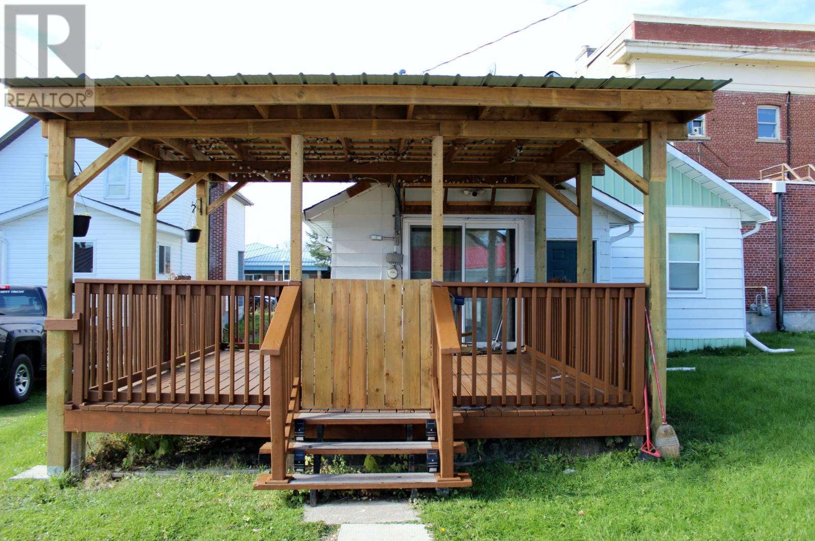 118 Fourth St, Rainy River, Ontario P0W 1L0 - Photo 5 - TB253385