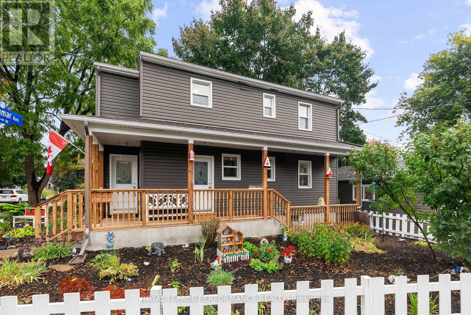 72 DAGMAR AVENUE, Ottawa, Ontario