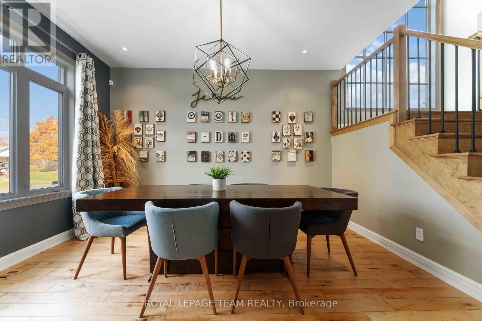 1466 Rhea Place, Ottawa, Ontario  K1V 1H1 - Photo 10 - X12503750