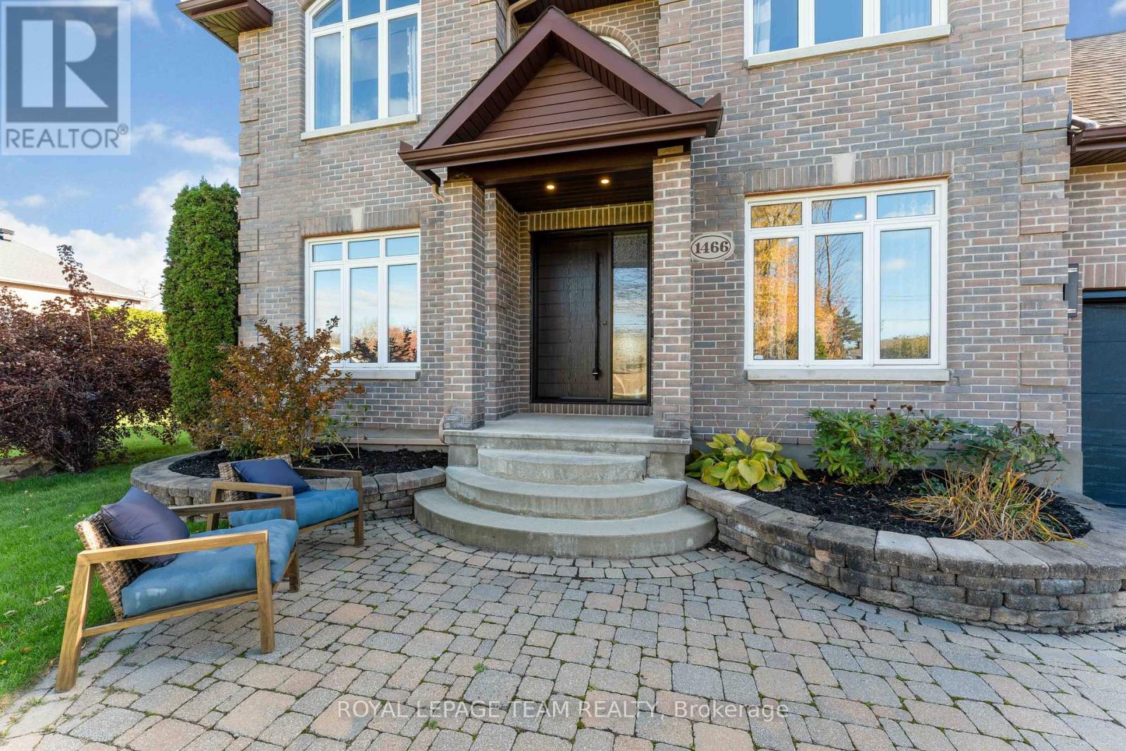 1466 Rhea Place, Ottawa, Ontario  K1V 1H1 - Photo 4 - X12503750