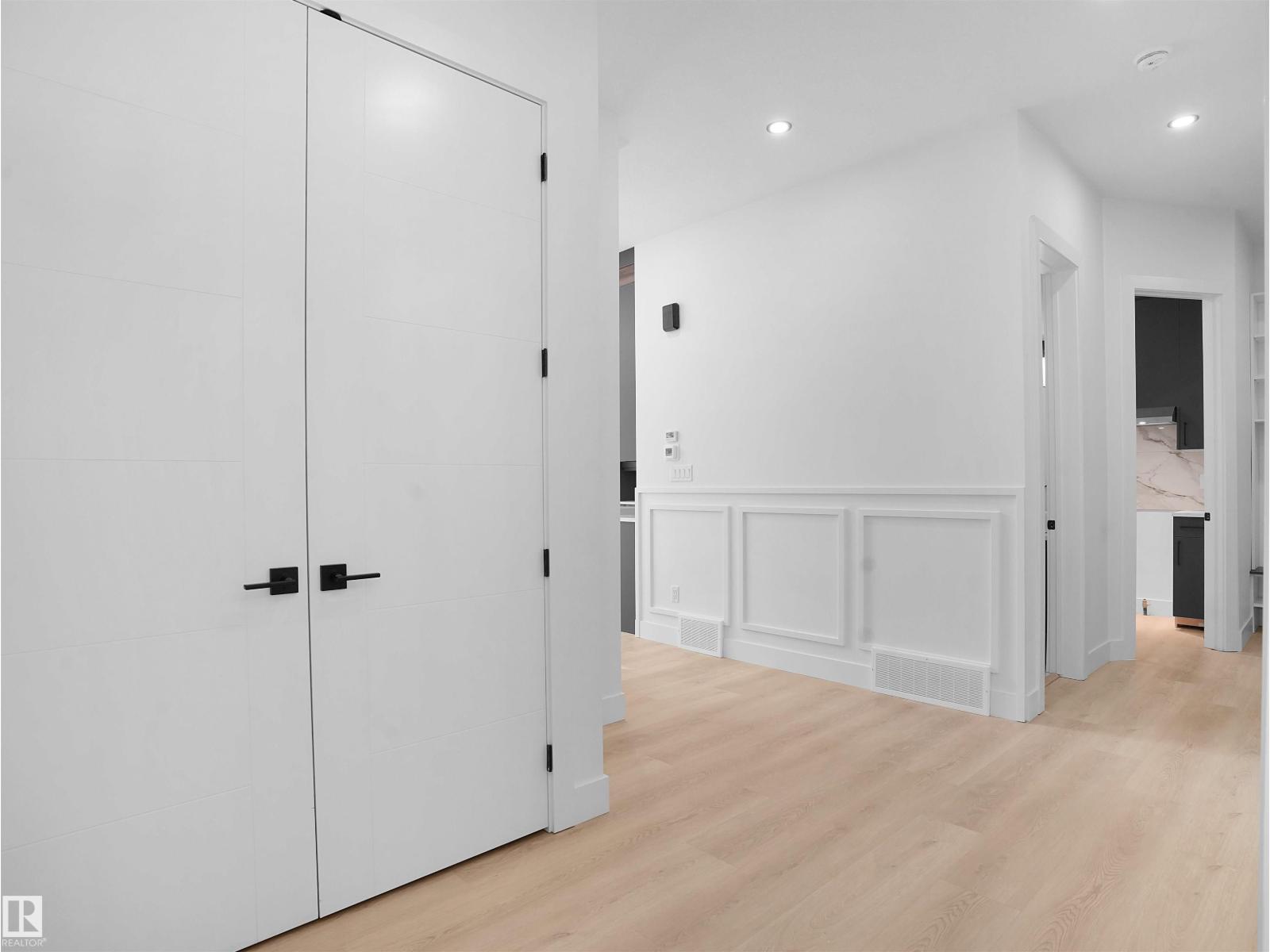 1113 Gyrfalcon Cr Nw, Edmonton, Alberta  T5S 0S5 - Photo 6 - E4464542