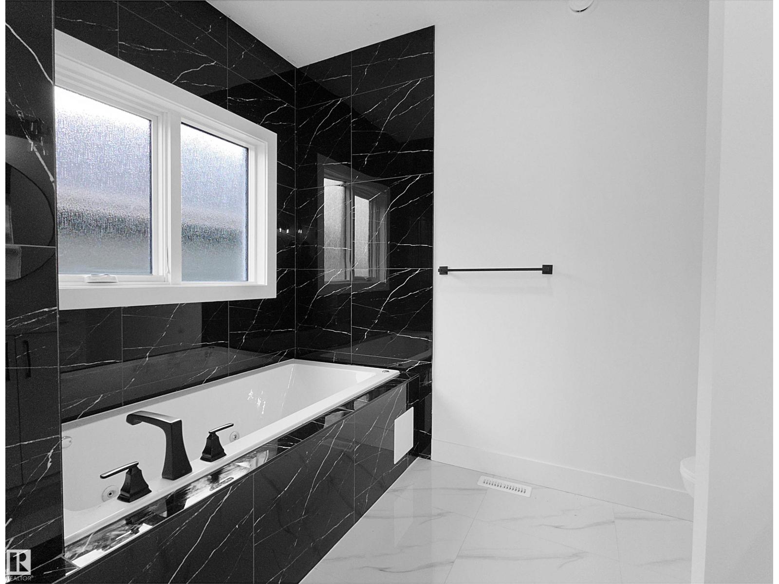 1107 Gyrfalcon Cr Nw, Edmonton, Alberta  T5S 0S5 - Photo 51 - E4464543