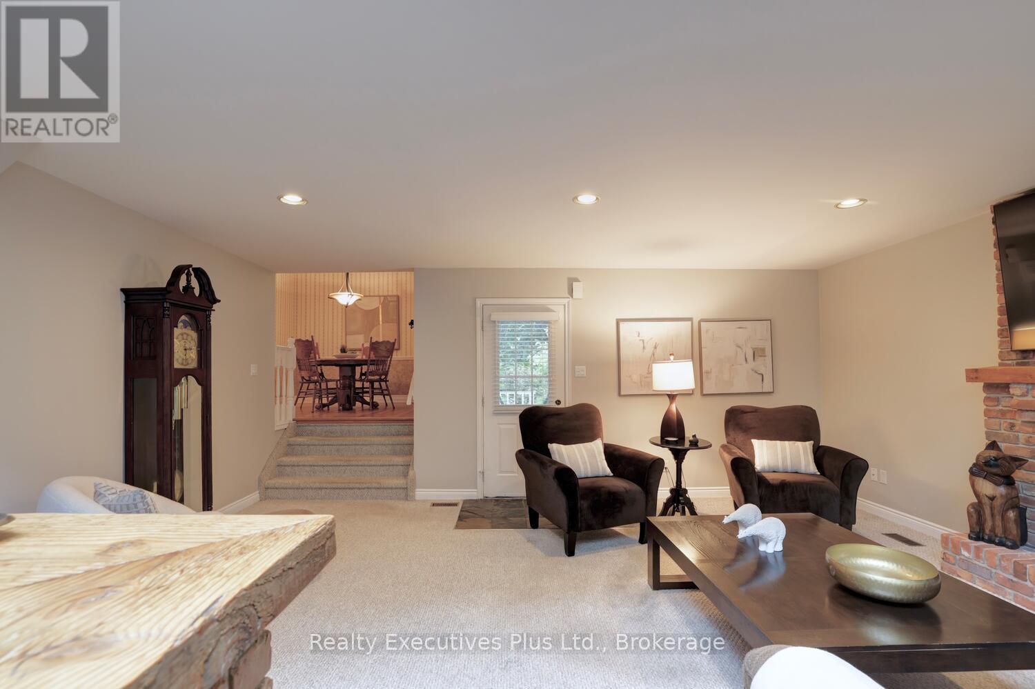 322 Pine Avenue, Oakville, Ontario  L6J 2J9 - Photo 18 - W12503642