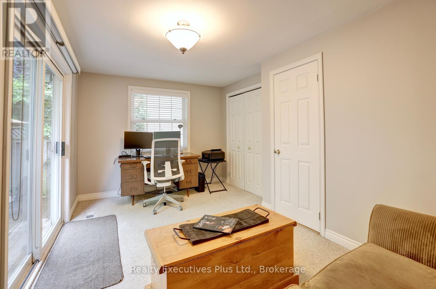 322 Pine Avenue, Oakville, Ontario  L6J 2J9 - Photo 30 - W12503642