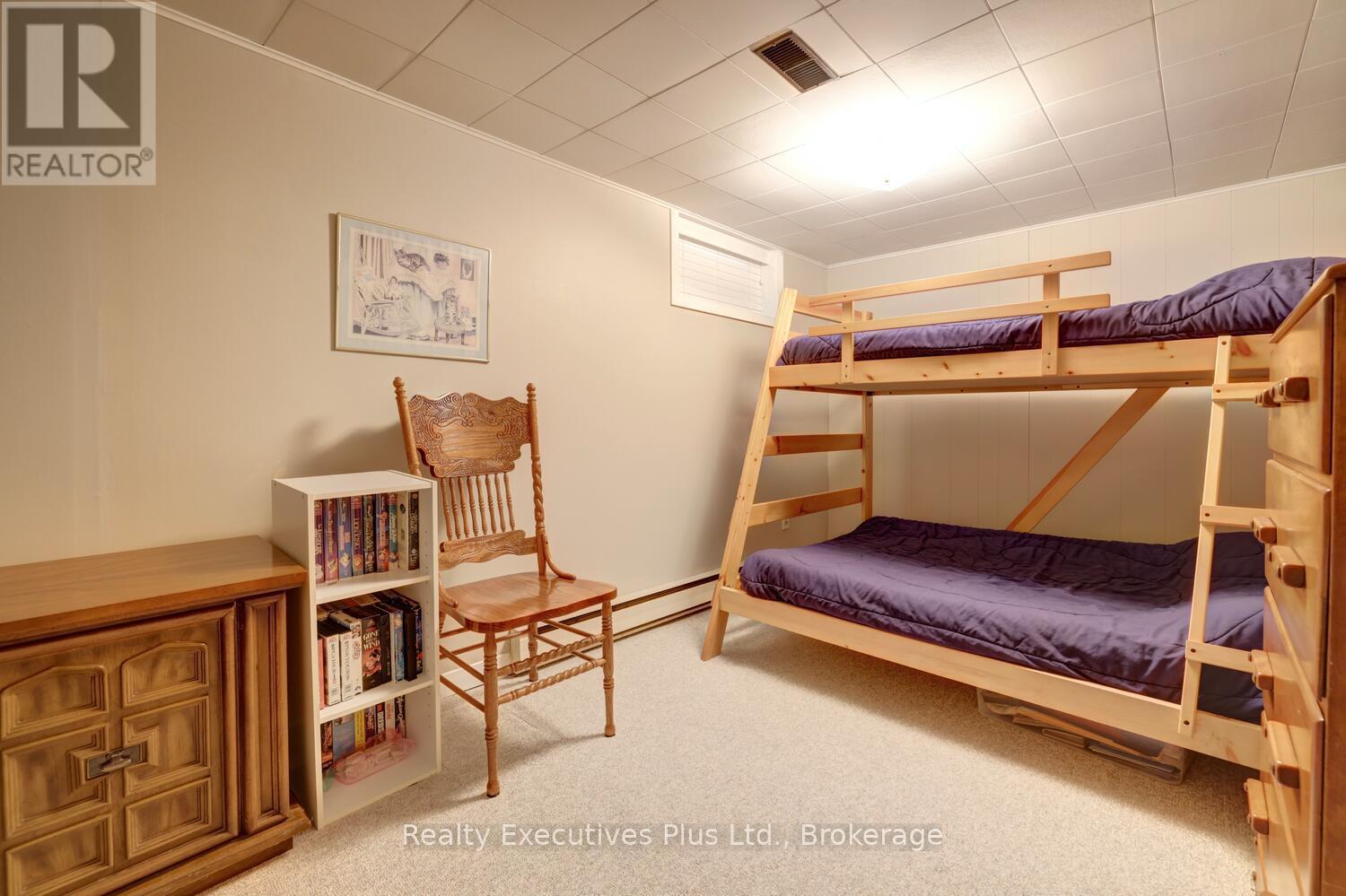 322 Pine Avenue, Oakville, Ontario  L6J 2J9 - Photo 36 - W12503642