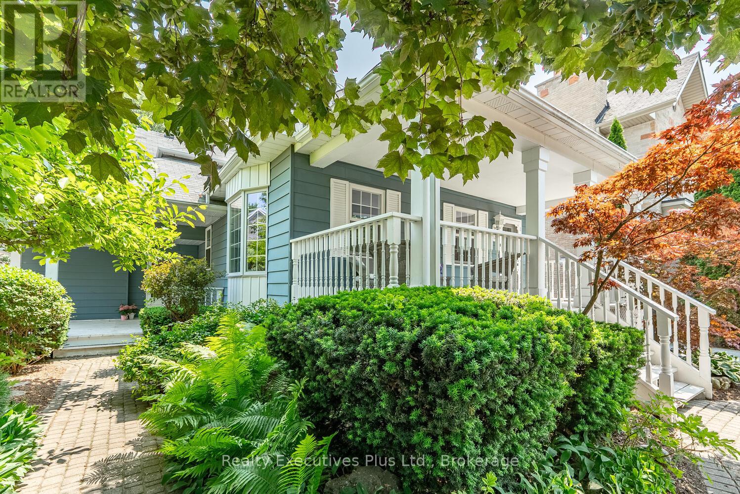 322 Pine Avenue, Oakville, Ontario  L6J 2J9 - Photo 4 - W12503642