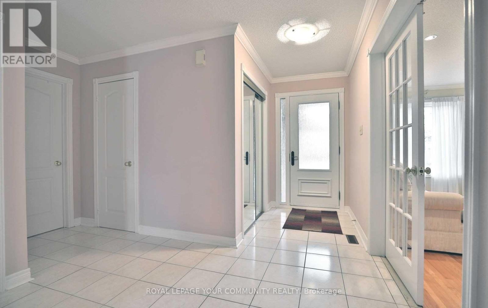 3144 Eden Oak Crescent, Mississauga, Ontario  L5L 5V1 - Photo 3 - W12503300