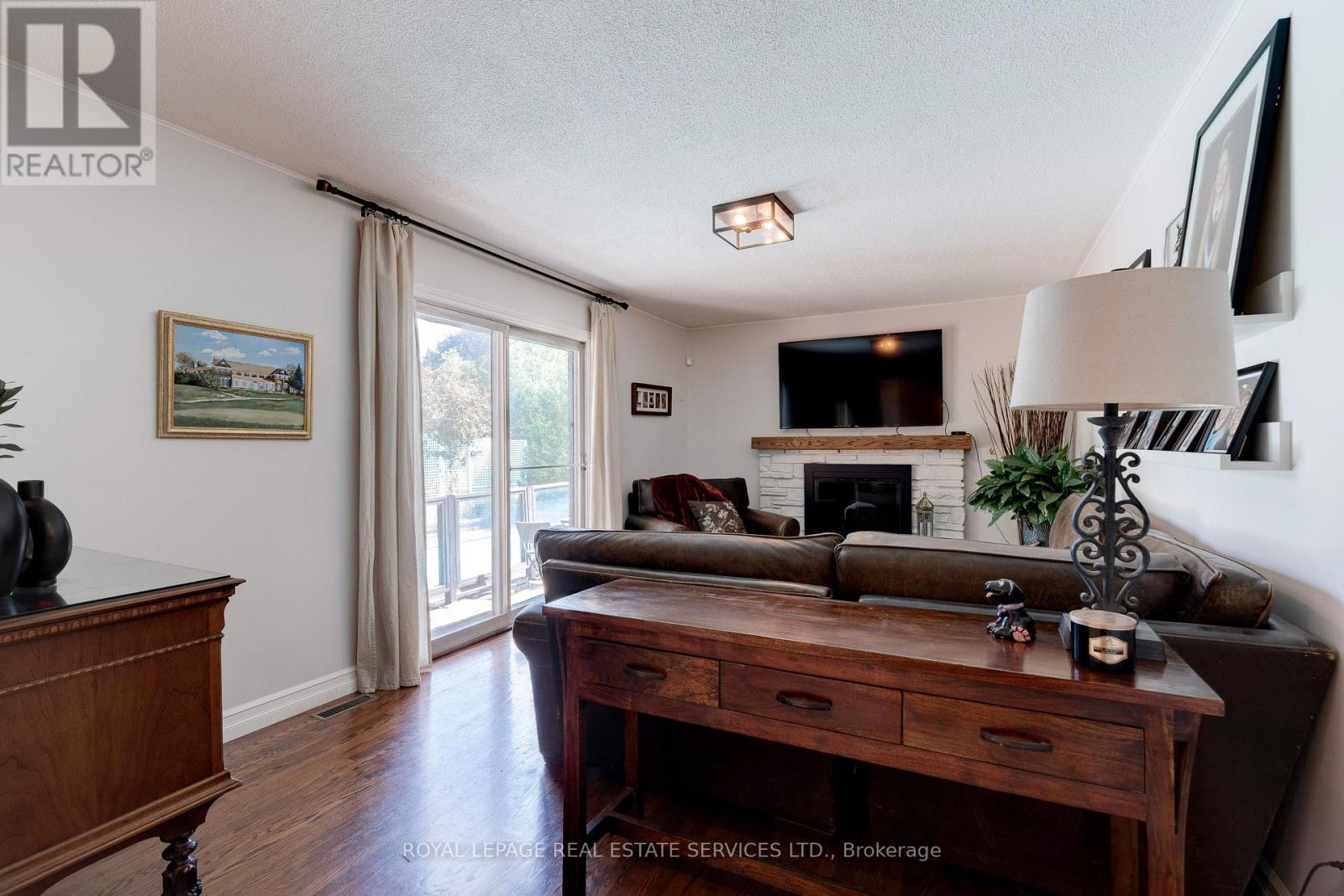 297 Sunset Drive, Oakville, Ontario  L6L 3M5 - Photo 13 - W12503310