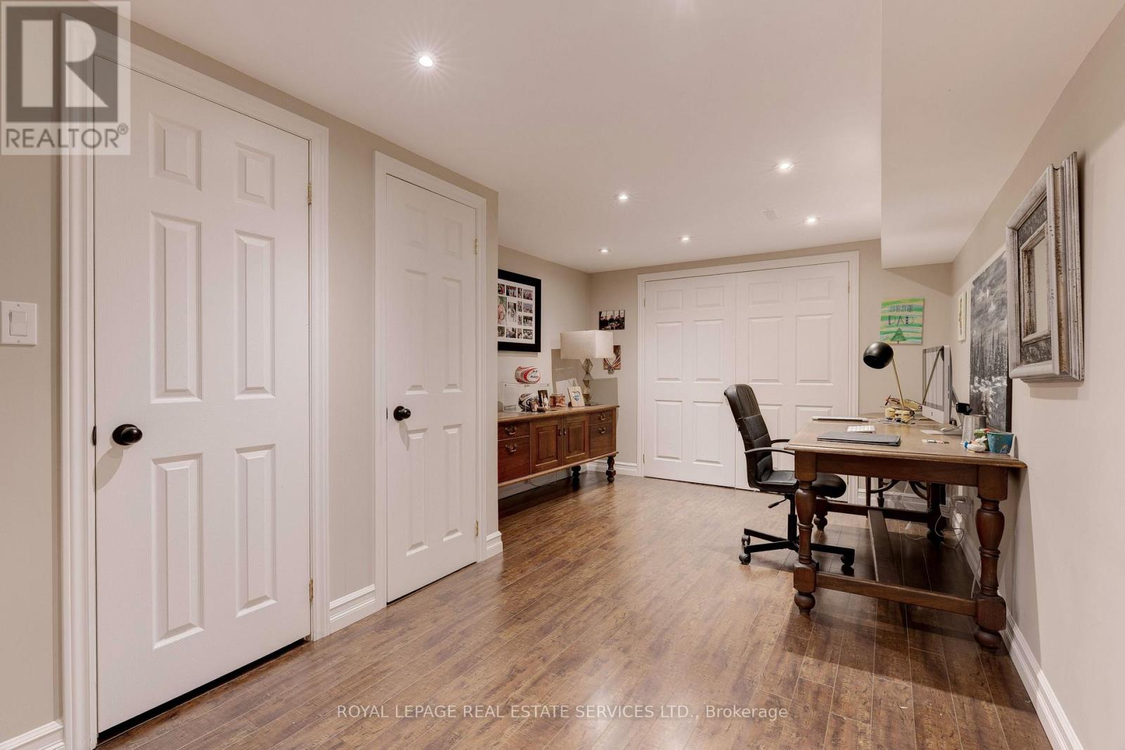 297 Sunset Drive, Oakville, Ontario  L6L 3M5 - Photo 29 - W12503310