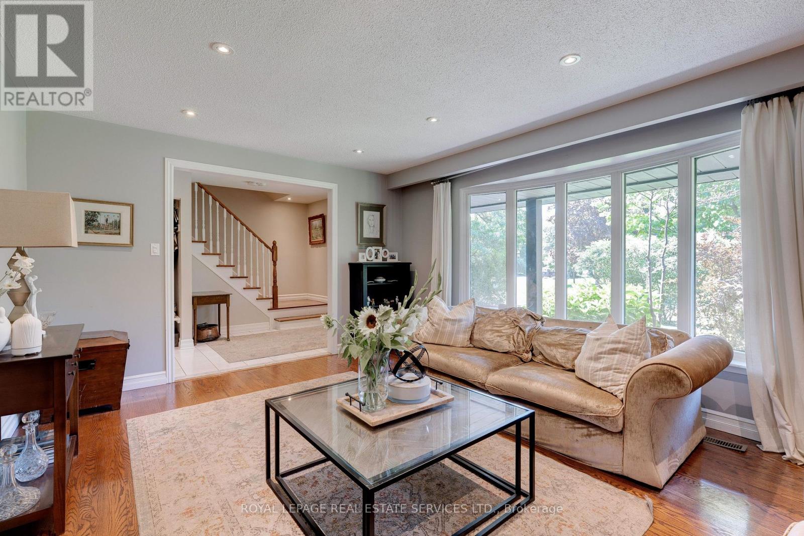 297 Sunset Drive, Oakville, Ontario  L6L 3M5 - Photo 7 - W12503310