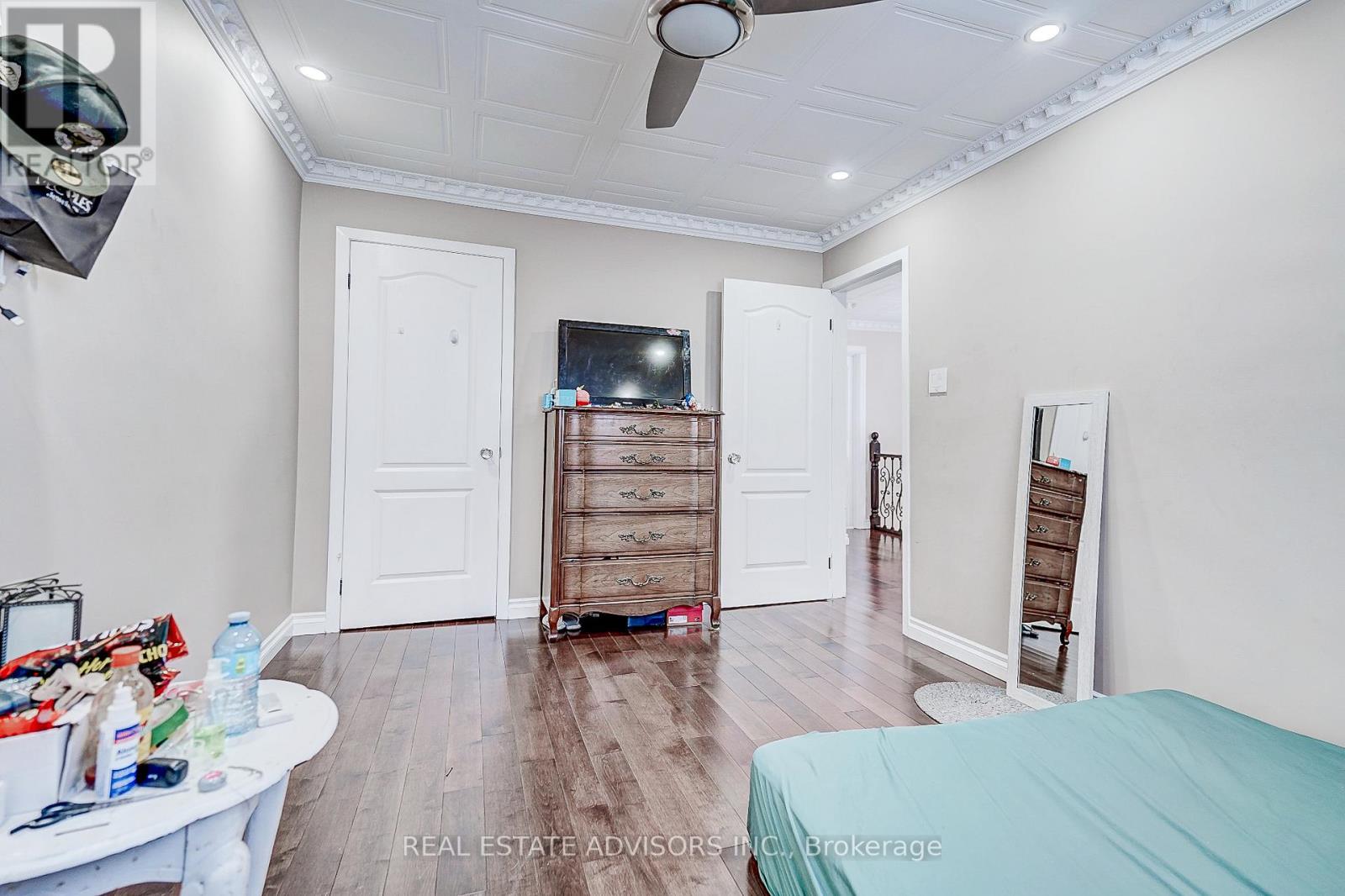 1228 Jane Street N, Toronto, Ontario  M6M 4X7 - Photo 13 - W12503324