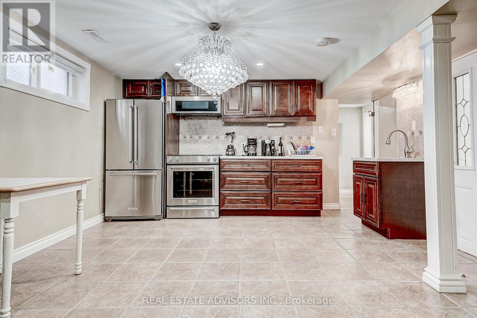 1228 Jane Street N, Toronto, Ontario  M6M 4X7 - Photo 5 - W12503324