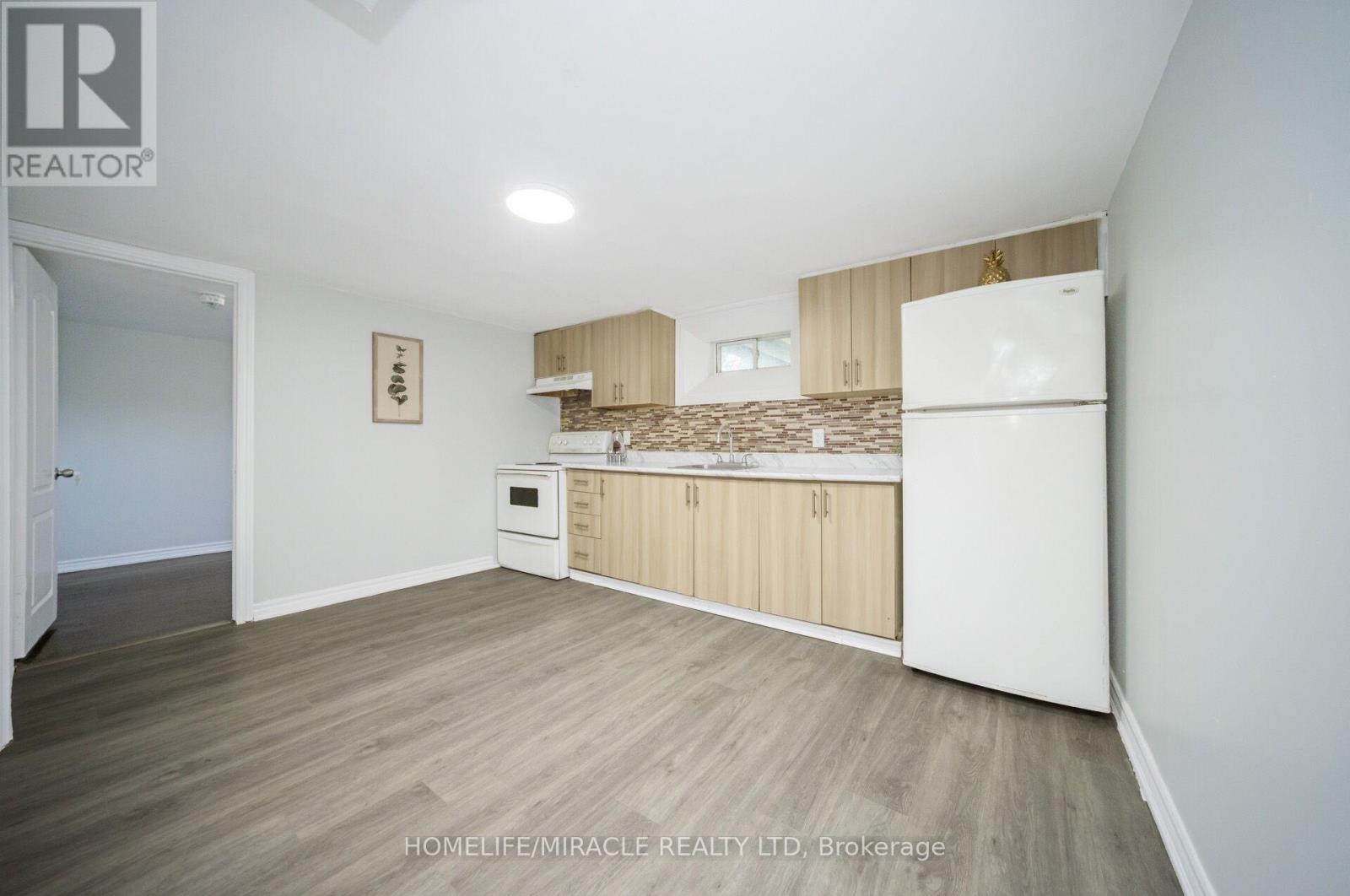 3777 Woodruff Crescent, Mississauga, Ontario  L4T 1T8 - Photo 35 - W12503348