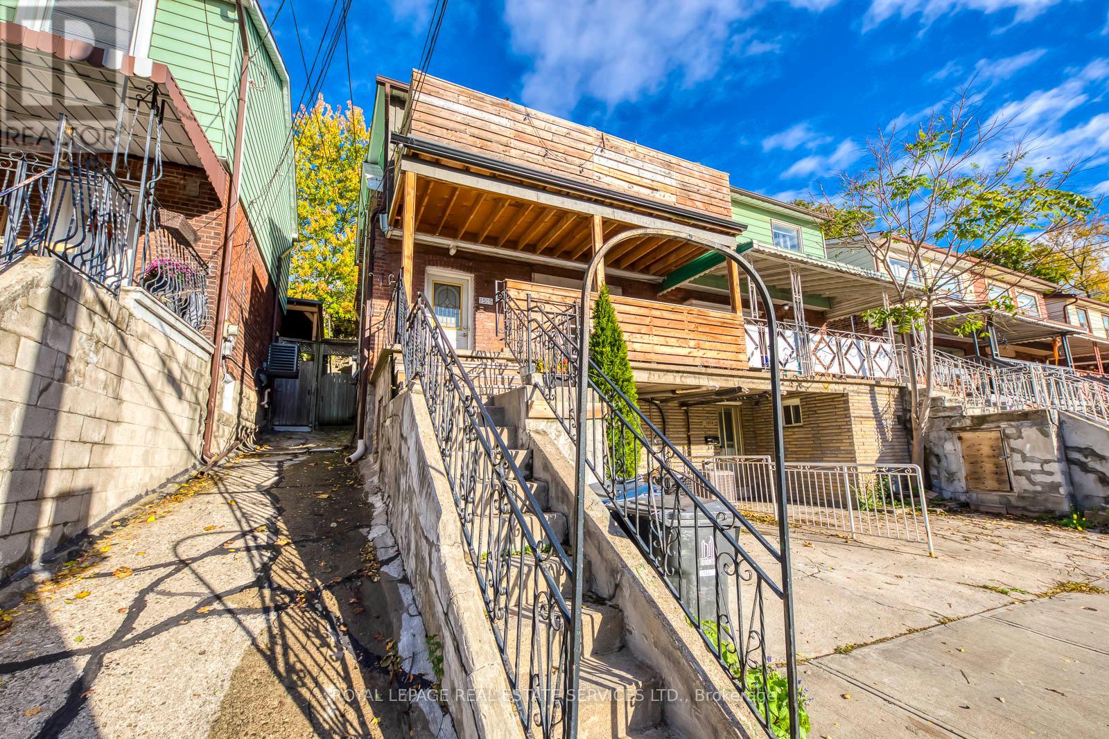 1516 Davenport Road, Toronto, Ontario  M6H 2H8 - Photo 2 - W12503360