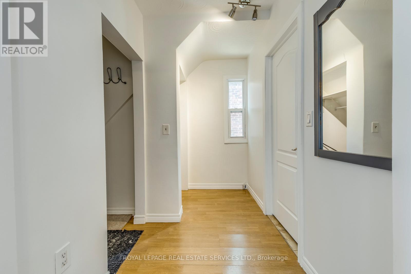 1516 Davenport Road, Toronto, Ontario  M6H 2H8 - Photo 4 - W12503360