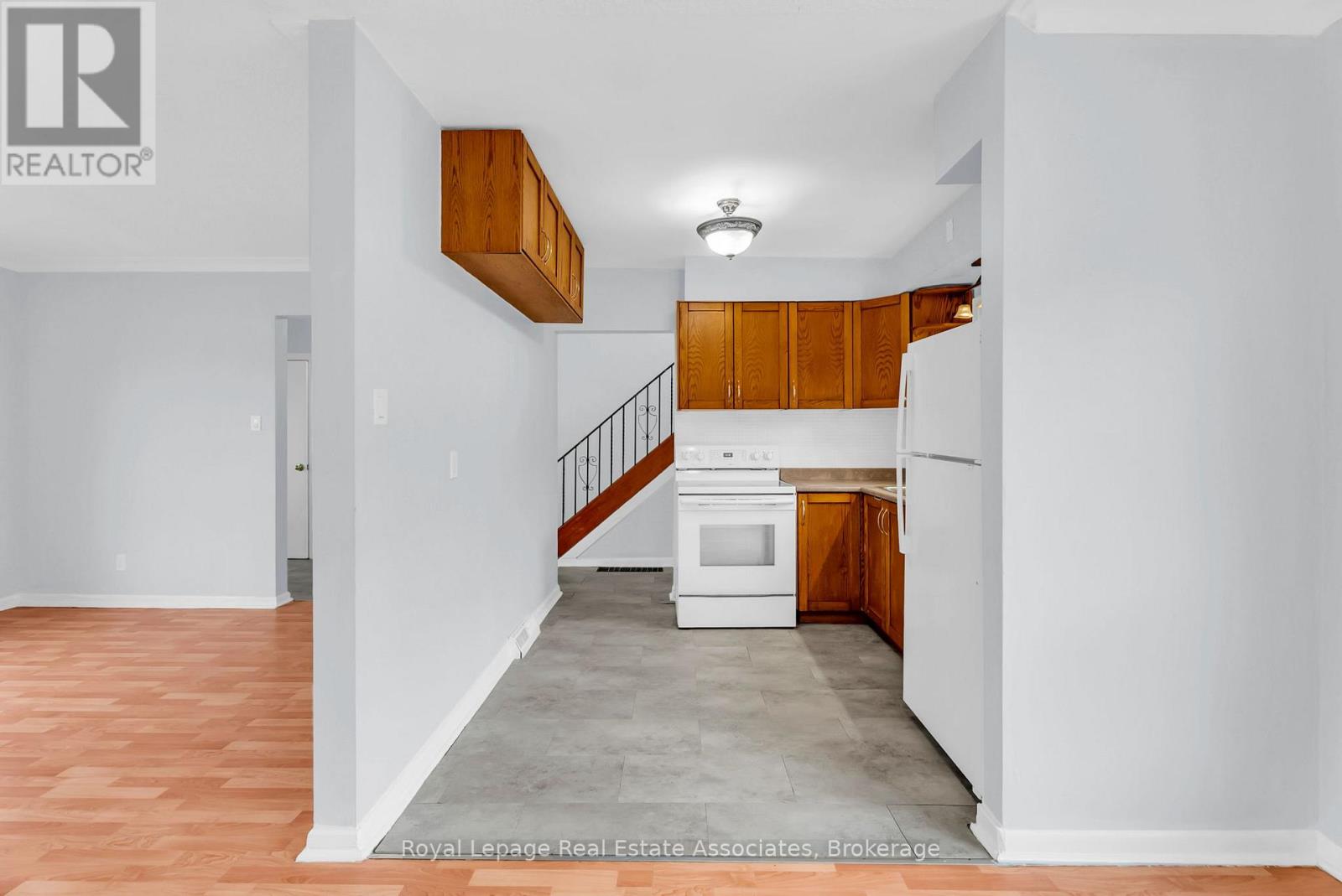 3032 Keele Street, Toronto, Ontario  M3M 2H4 - Photo 12 - W12503366