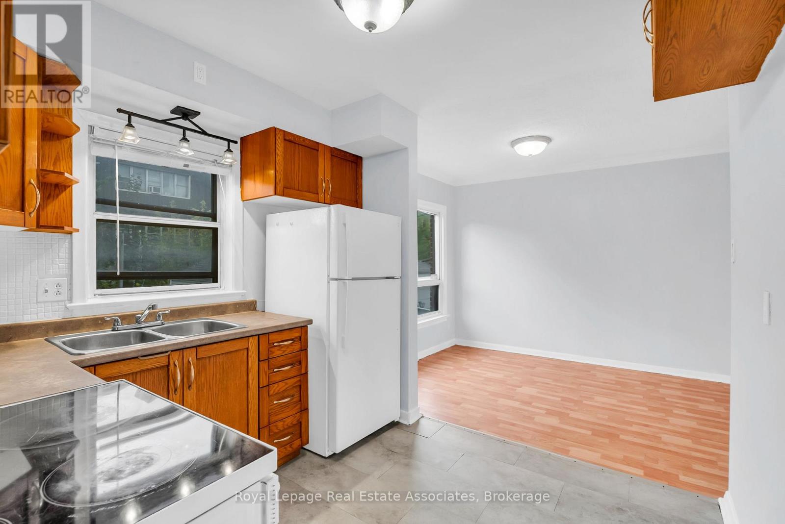 3032 Keele Street, Toronto, Ontario  M3M 2H4 - Photo 14 - W12503366