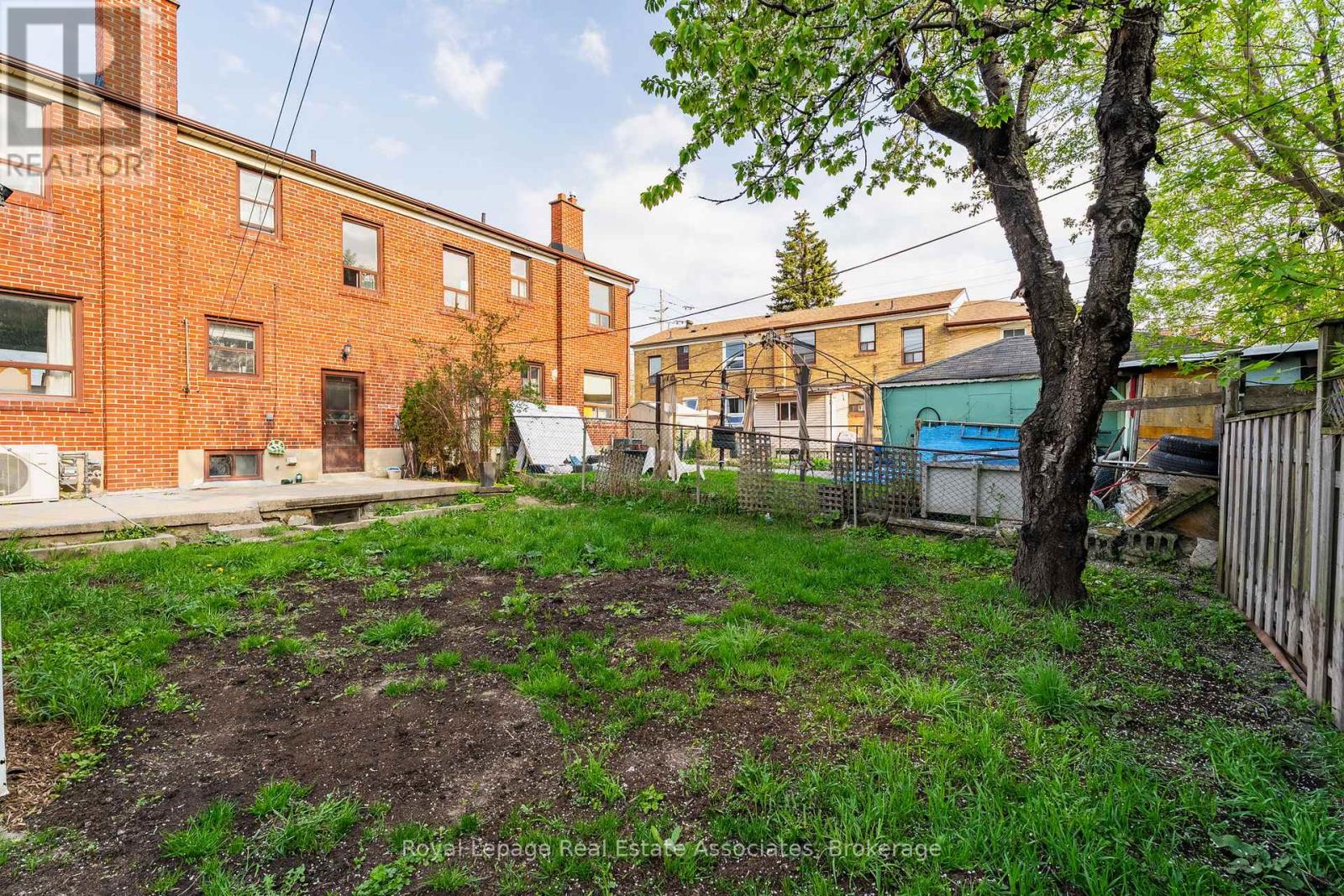 3032 Keele Street, Toronto, Ontario  M3M 2H4 - Photo 36 - W12503366