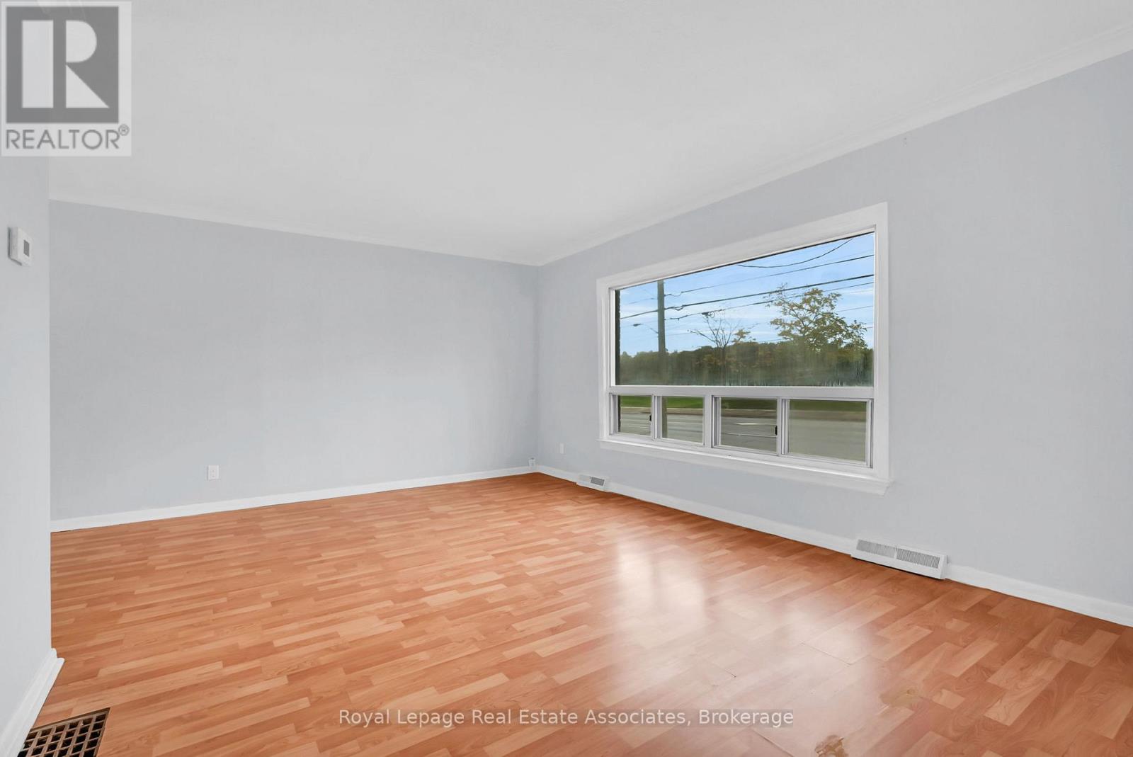 3032 Keele Street, Toronto, Ontario  M3M 2H4 - Photo 7 - W12503366