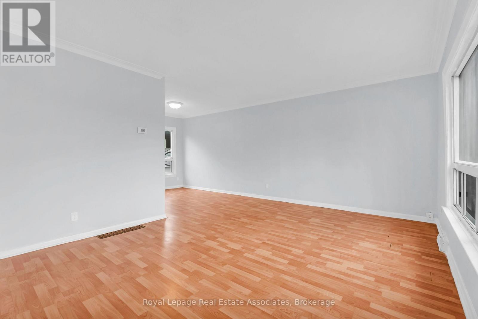 3032 Keele Street, Toronto, Ontario  M3M 2H4 - Photo 8 - W12503366