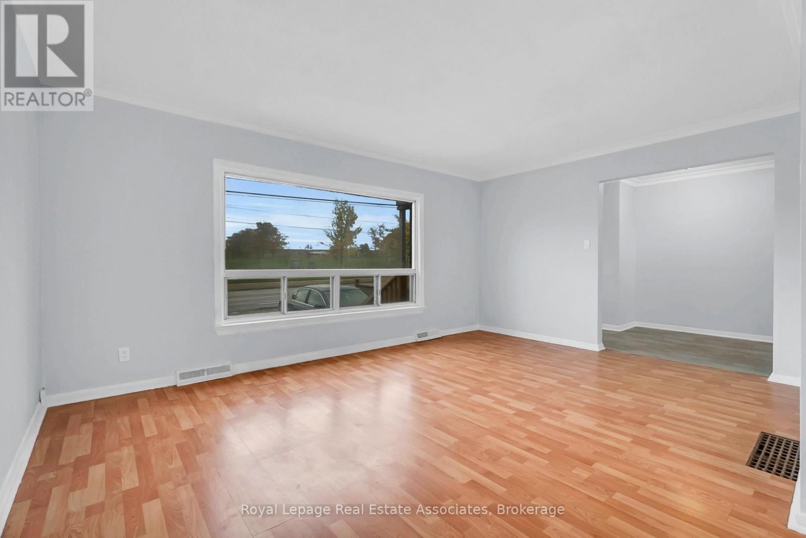 3032 Keele Street, Toronto, Ontario  M3M 2H4 - Photo 9 - W12503366