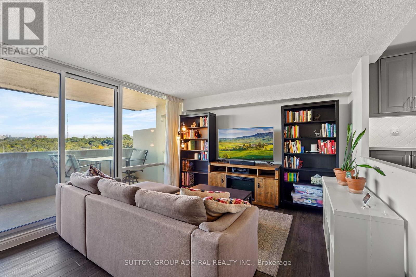 1001 - 270 Scarlett Road, Toronto (Rockcliffe-Smythe), Ontario  M6N 4X7 - Photo 14 - W12503374