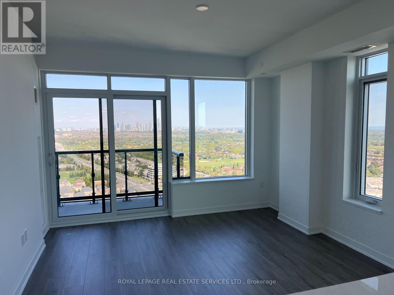 2713 - 2495 Eglinton Avenue W, Mississauga, Ontario  L5M 2T2 - Photo 9 - W12503376