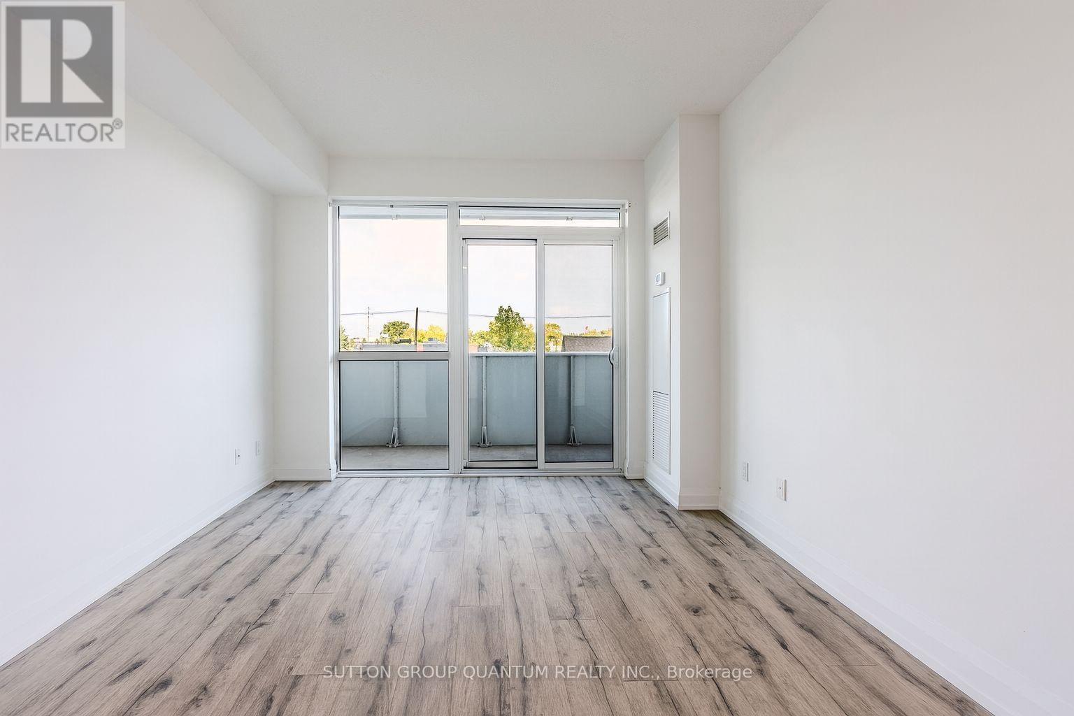 202 - 65 Speers Road, Oakville, Ontario  L6K 3V5 - Photo 8 - W12503436