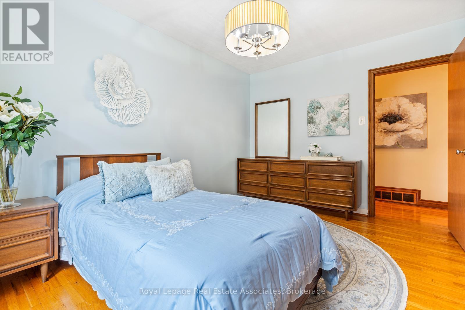 67 Breadner Drive, Toronto, Ontario  M9R 3M5 - Photo 21 - W12503462